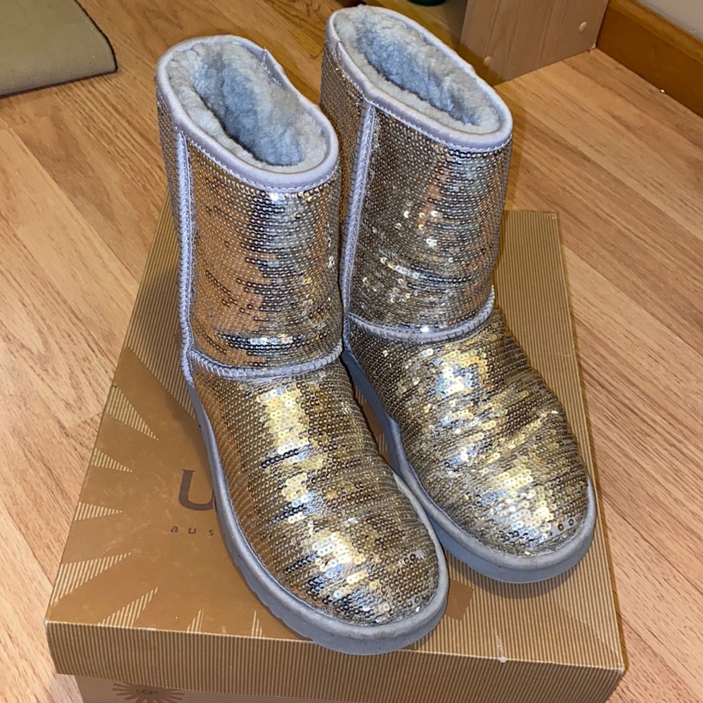 UGG classic short silver sparkles